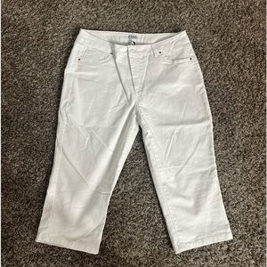 Talbots White Cropped Straight-Cut Capris